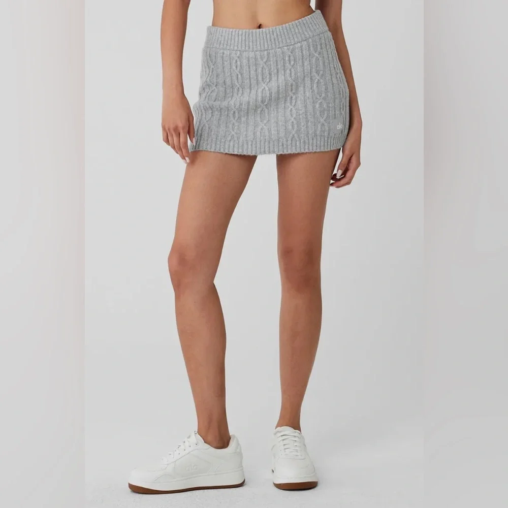 ALO YOGA | ✨NEW✨ Cable Knit Winter Bliss Mini Skirt in Athletic Heather Grey